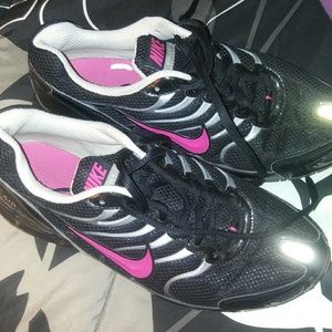 Workout shoes